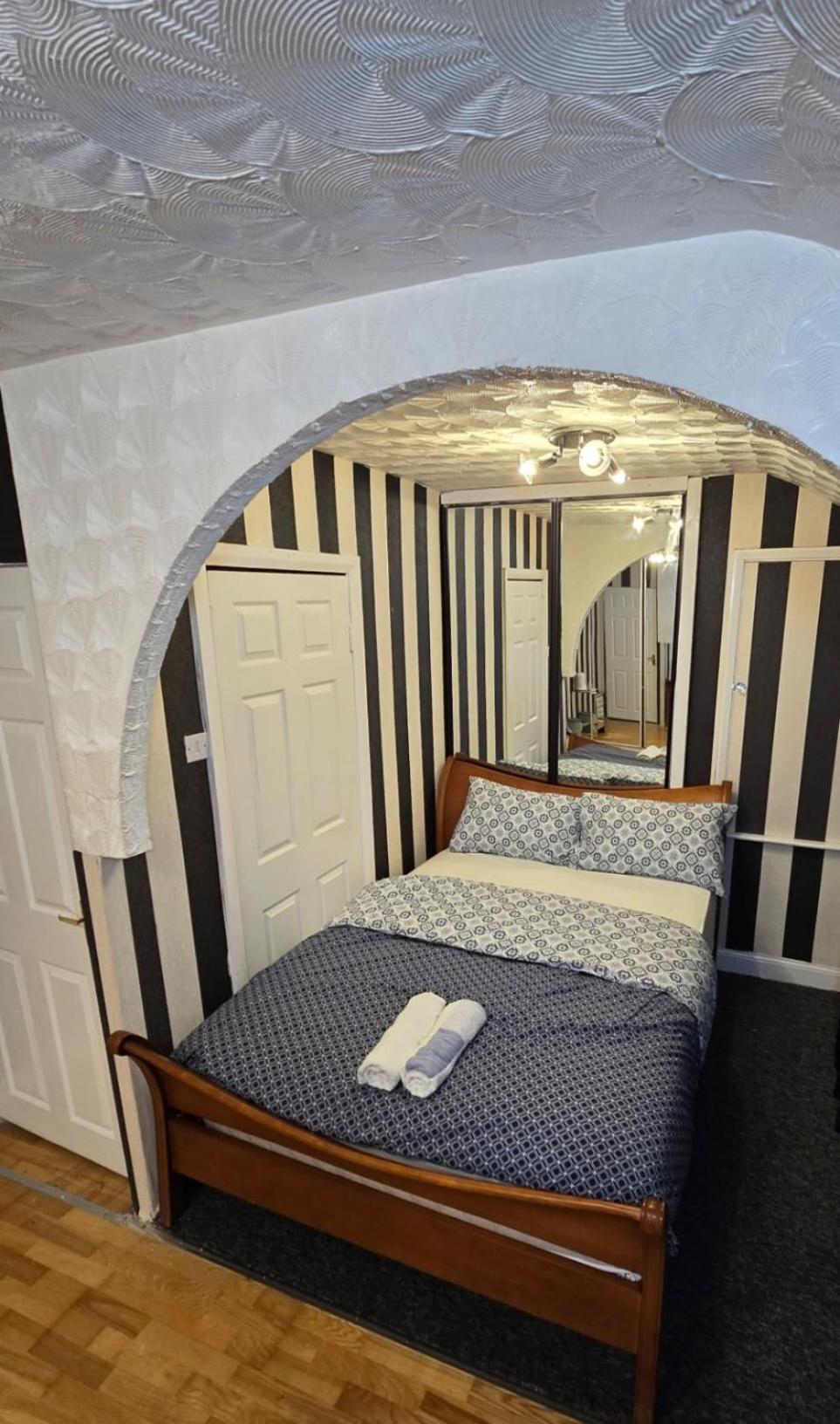 Ritchie Guest House Wigan Exterior foto